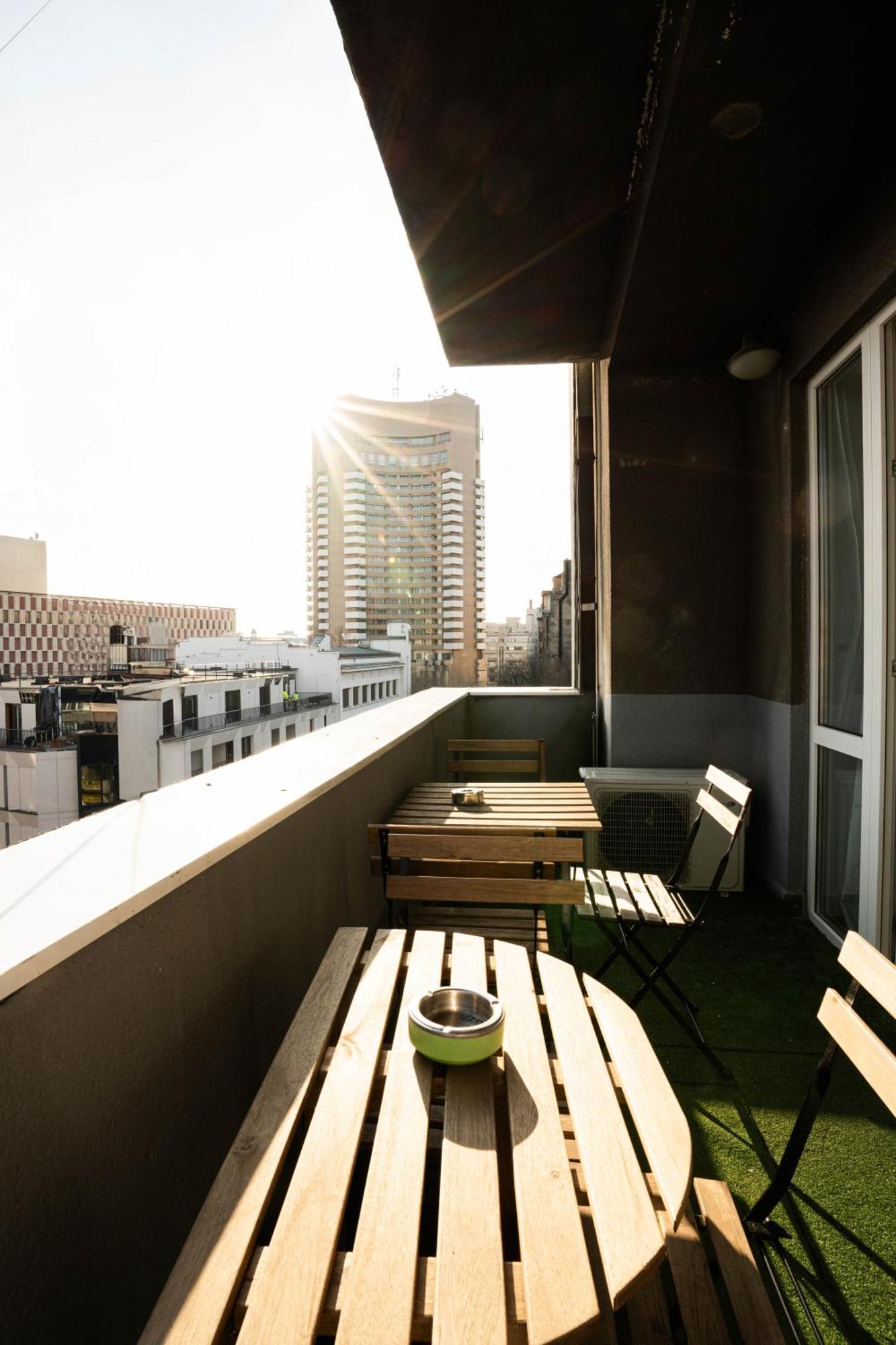 Ultracentral Dreamland Apartment 3 Bdrm ブカレスト エクステリア 写真